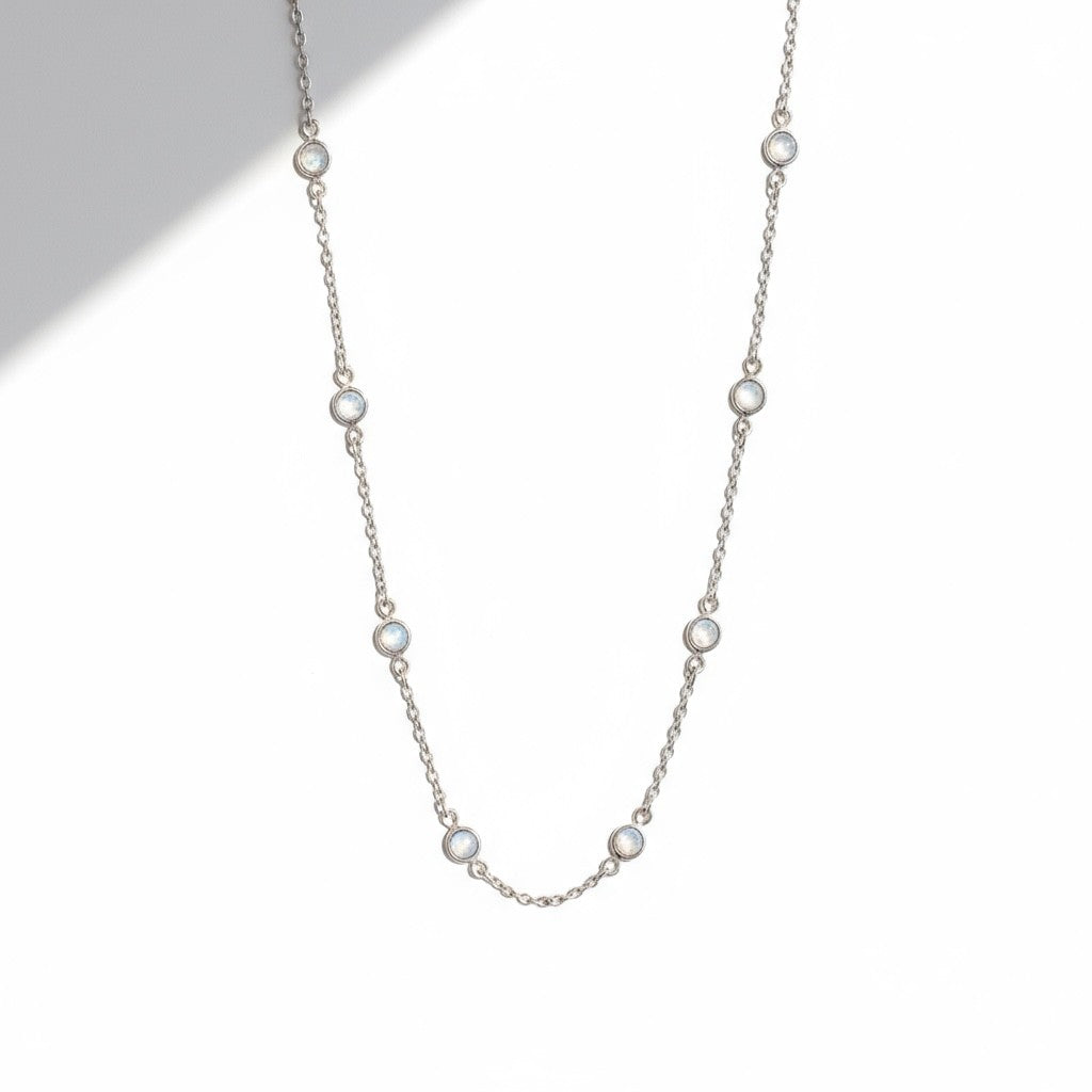 Collier Orbis mit Regenbogen Mondstein