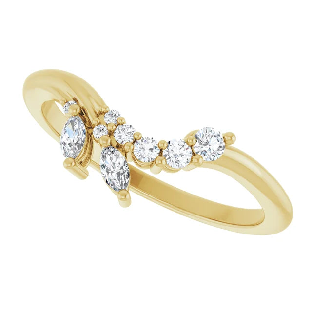 Floraler Ring mit zwei Marquise & sieben eingearbeiteten Brillanten