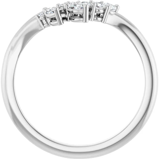 Floraler Ring mit zwei Marquise & sieben eingearbeiteten Brillanten