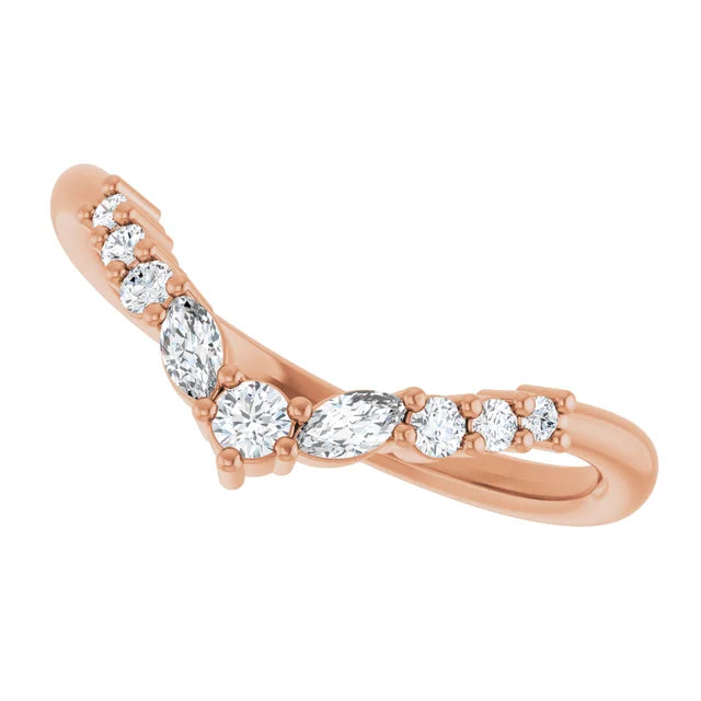 Ring "Nova" Spitzförmiger Ring  mit zwei Marquise und sieben Brillanten