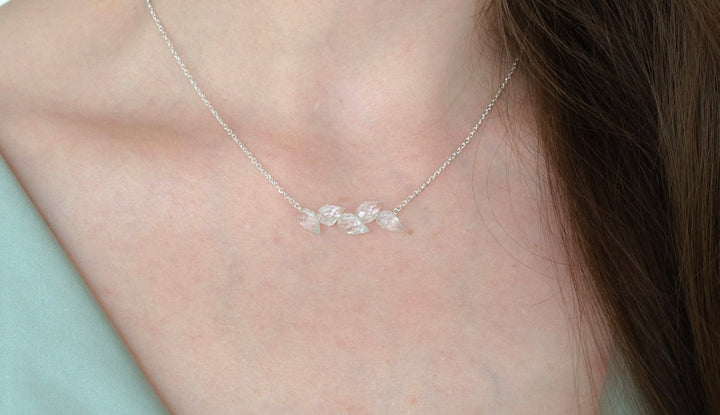 Jardin de Cristal - Collier aus Silber 925 mit facettierten Bergkristallblättern