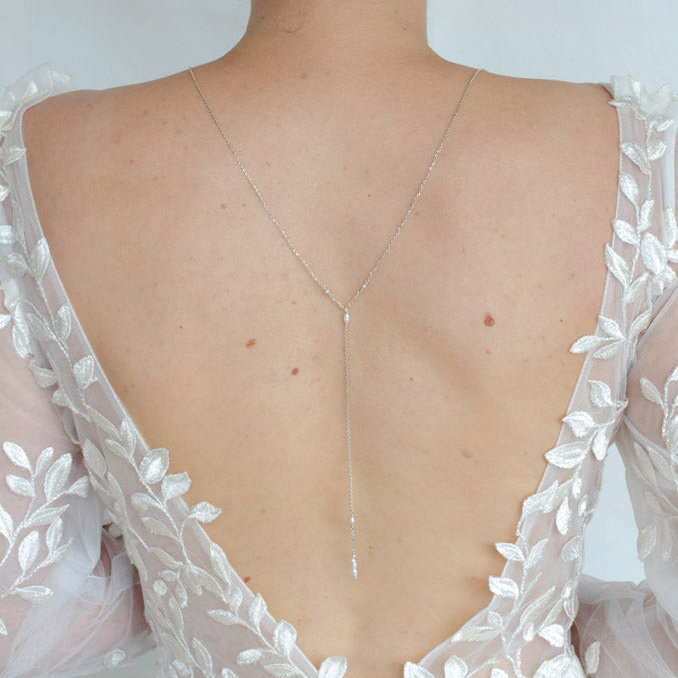Perles de Rosée - Feine Rückenketten aus Silber 925 mit weissen Süsswasserperlen