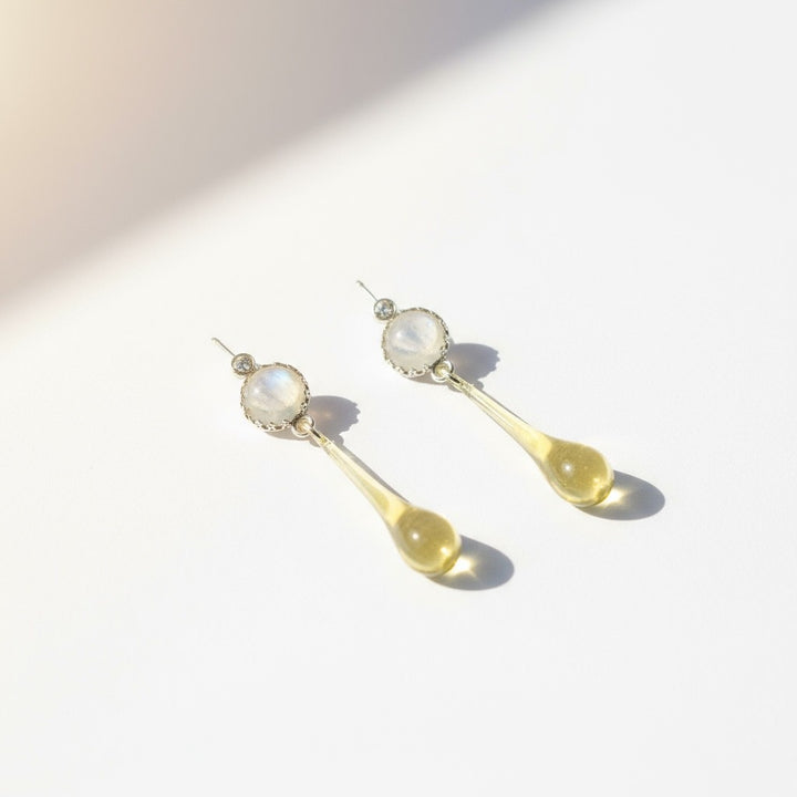 Ohrhänger „Garden of Delight“ in zarten gelb und blau Tönen