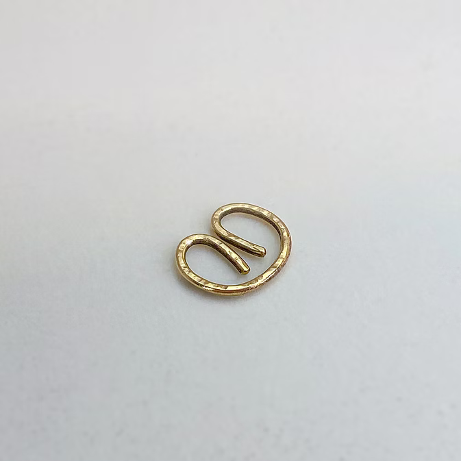 „Loop Hammerschlag“ Verschluss