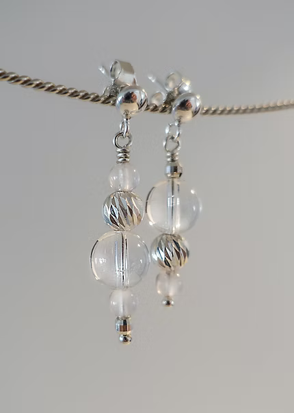 Ohrstecker „Pilula“ mit Bergkristall und Rosa Quarz